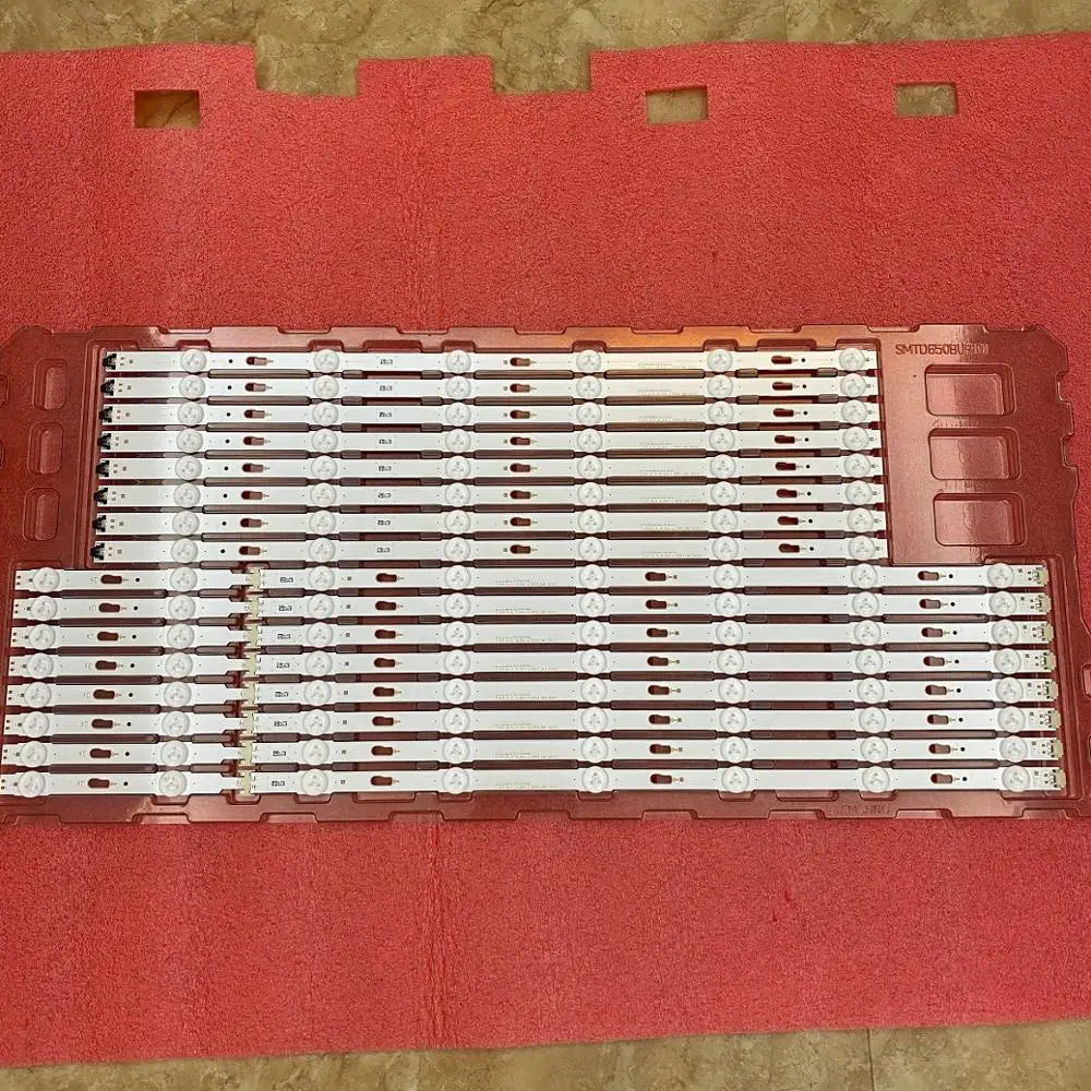 bandes led blanc marron connecteurs étiquettes codes qr moderne fonctionnel aluminium sans câble