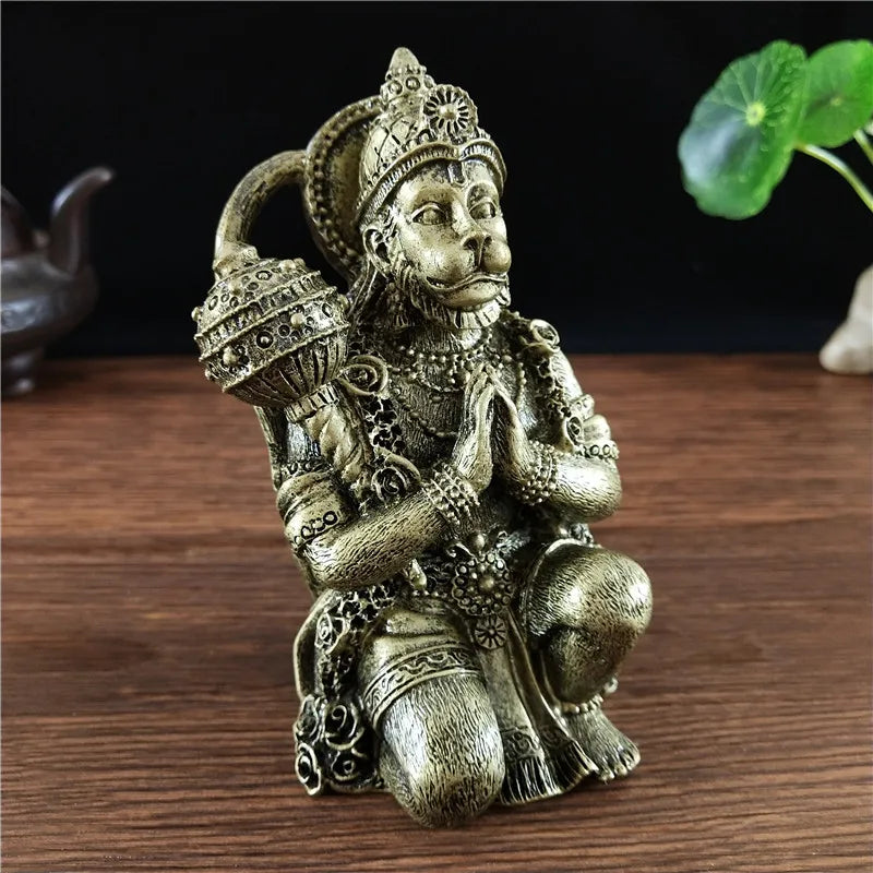statue hanuman dieu singe bronze details sculptés decoration religieuse traditionnelle hindoue massue ornée