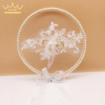 anneau mariage boîte dentelle fleurs blanc présentoir bijoux classique or blanc emballage