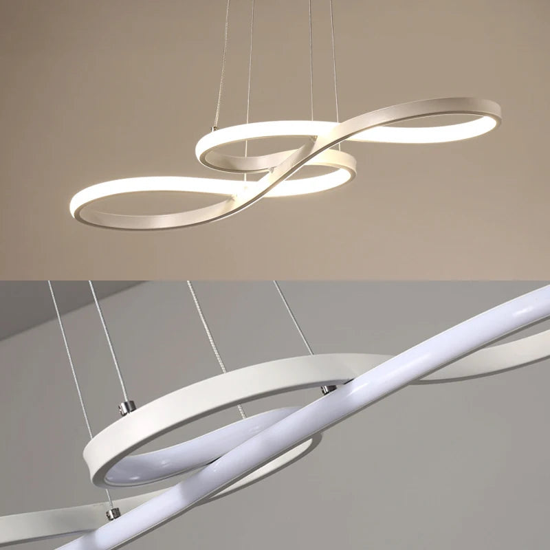 Suspension lumineuse moderne or blanc noir contemporain fixée chaînes