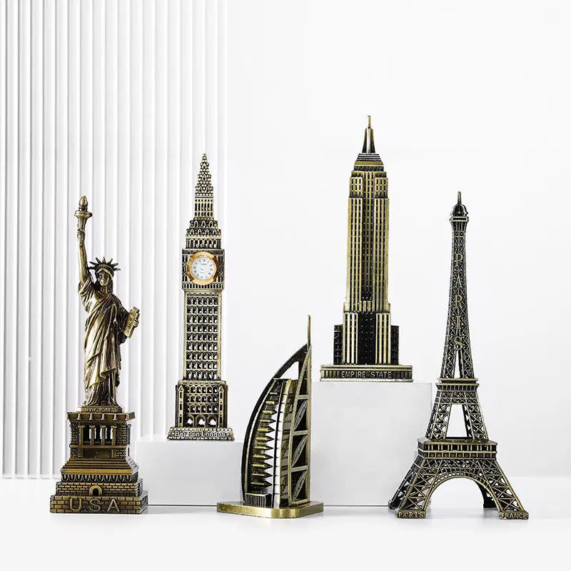 décoration intérieure statue liberté tour eiffel miniature architecture moderne ornement métal doré noël