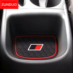 porte verre voiture sport adhésif noir rouge hexagone logo tapis coupe antidérapant pvc
