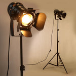 projecteur lumière moderne trépied noir doré réglable hauteur ampoules incandescence éclairage pièce chambre