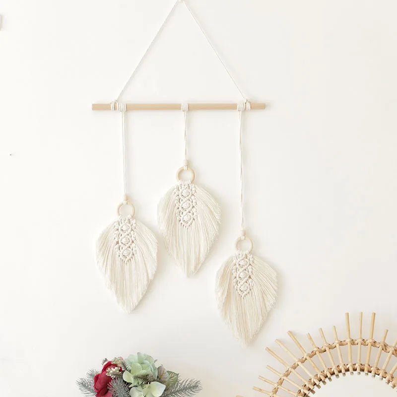 décoration murale boho feuilles brodées franges gris blanc jaune rose marron opacité trois pièces