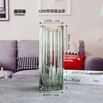 vase verre transparent moderne rayures horizontales couleurs vert gris rose rouge dorés fleurs artificielles