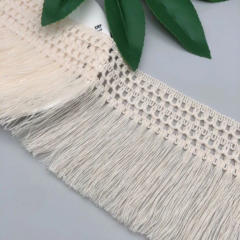 ruban macramé boho chic blanc crème motif géométrique franges décoration artisanale