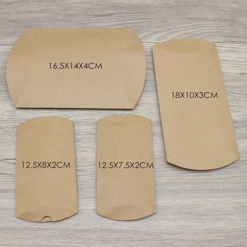 boîtes dragées marron clair gris foncé blanc uni opaques arrondies grandes petites