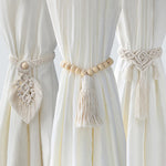 rideau boho blanc rayures verticales macramé bois pompons coton