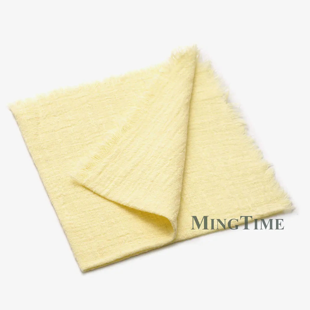 serviette table moderne gris rose pâle franges bord texture rugueuse opacité rustique
