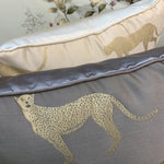 coussin léopard moderne gris décoratif maison lit carré polyester 45x45cm