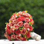 Bouquet de mariée blanc champagne vue de dessus