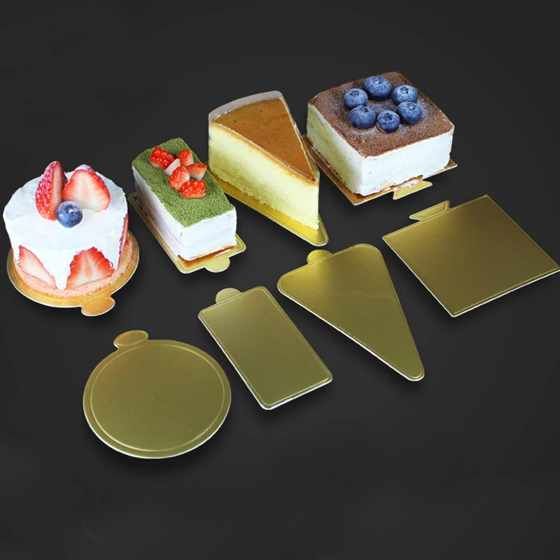 plateau dessert support présentation gâteau forme carrée ronde triangle or brillant moderne fête buffet