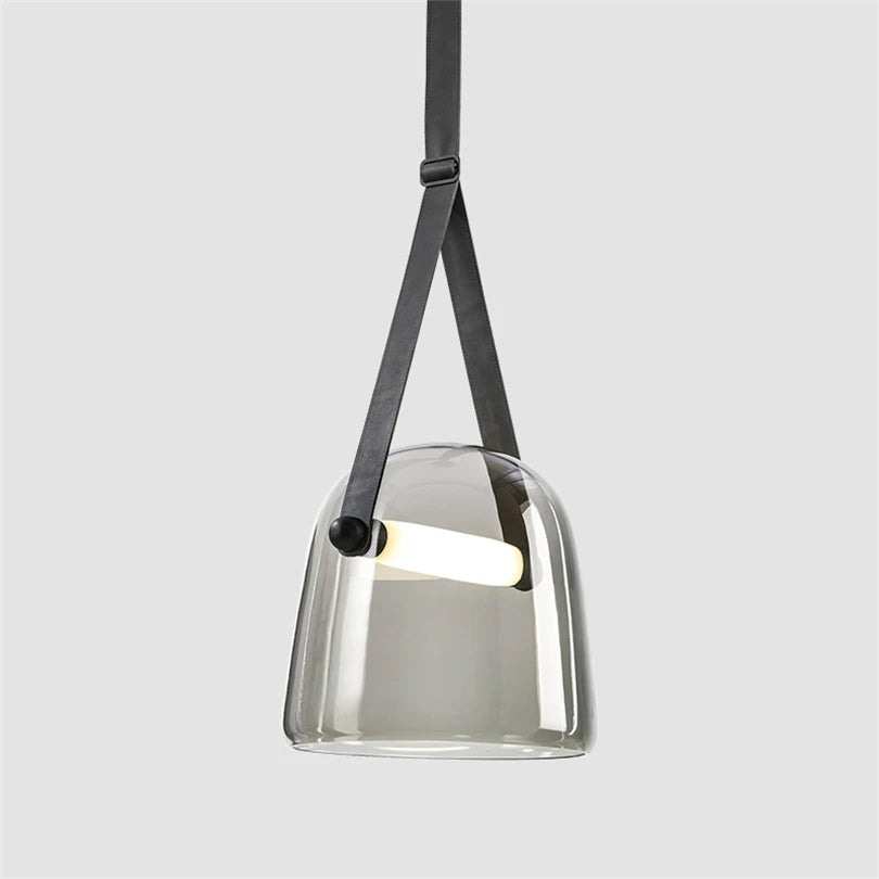 lampe suspendue moderne minimaliste noir gris transparent brillante chaîne métallique câble électrique chambre salon