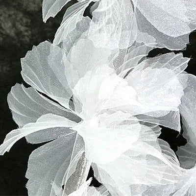 ruban plumes fin plume fine dentelle organza blanc gris lavande élégant décoratif polyester coton