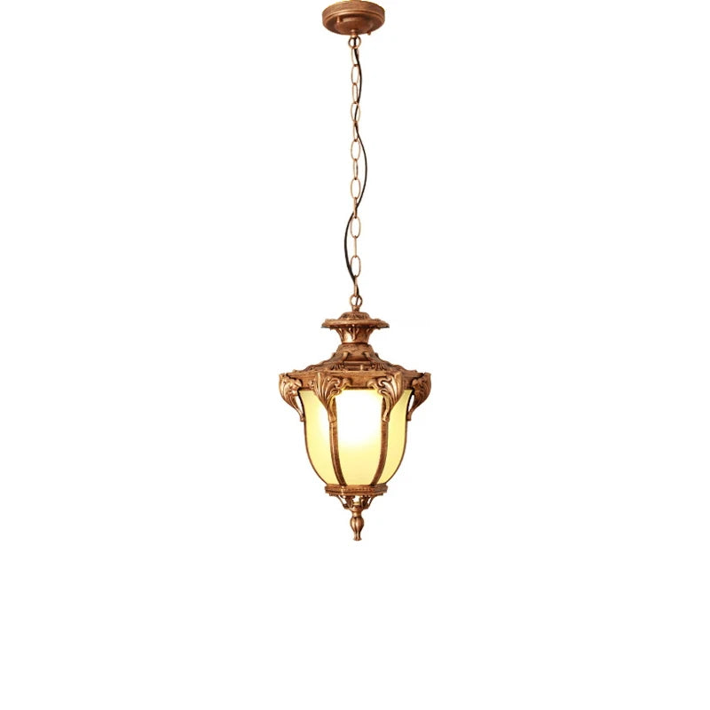 lampe suspendue classique dorée ornements sculptés verre translucide chambre salon vintage