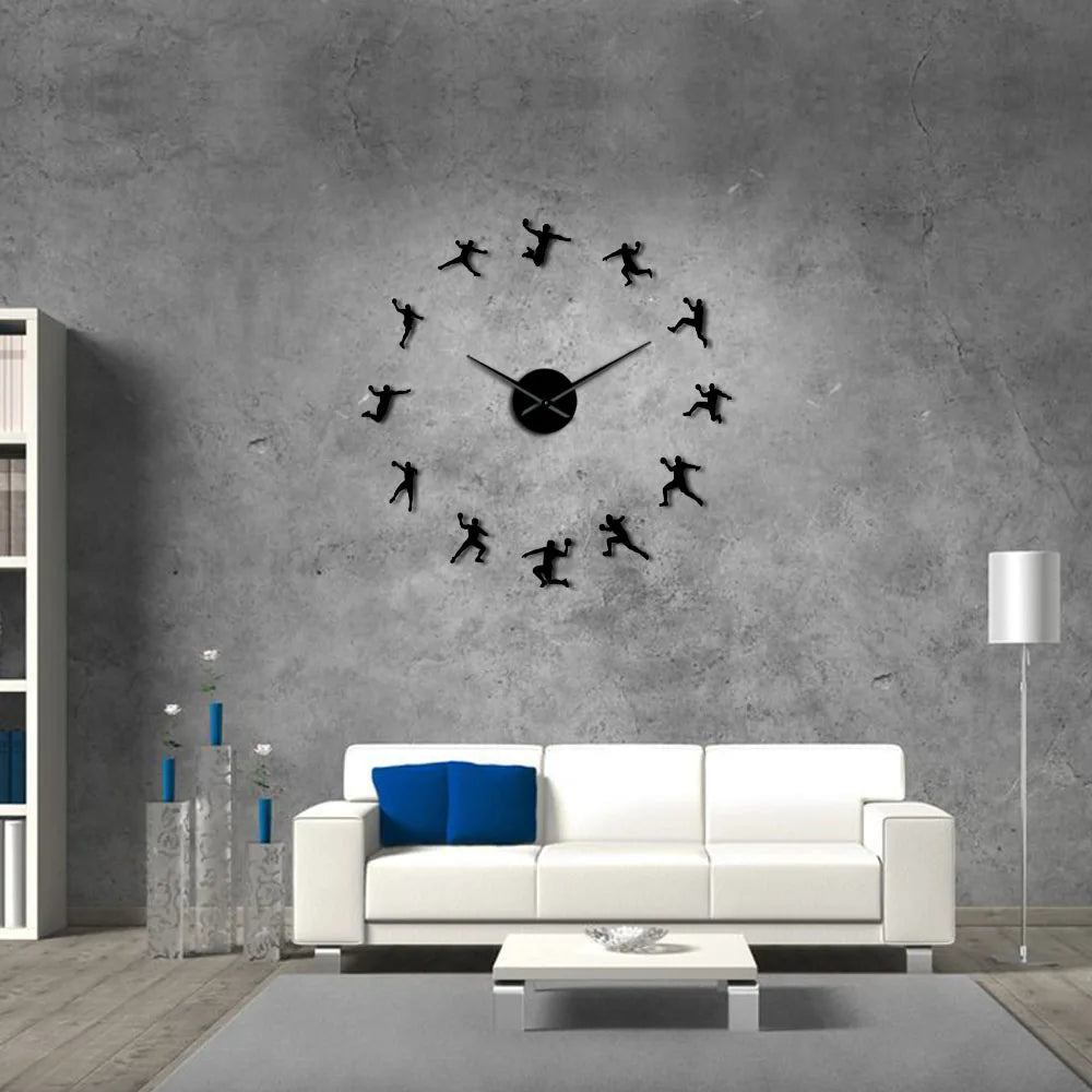 Détail mécanisme quartz horloge acrylique