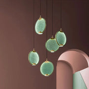 Suspension minimaliste en laiton avec verre rond - Luminaire design pour salon et bar