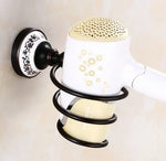 accessoires salle bain noir blanc motif floral classique porte serviettes papier toilette porte savon