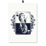 L'image représente un as de carreau orné de motifs floraux et d'une figure féminine à l'apparence mystique.