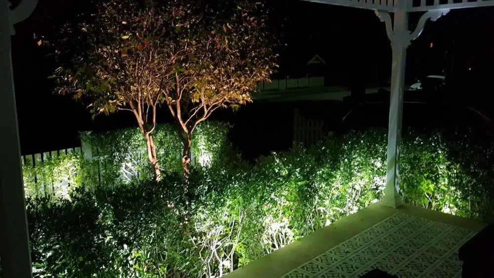projecteur éclairage jardin extérieur led ip65 moderne noir fixe piquet cable prise murale remplacable