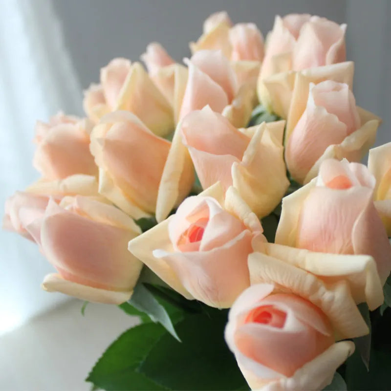 Bouquet fleurs artificielles roses pâles blanches décoration intérieure mariage anniversaire baby shower