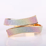 bracelet moderne paillettes or argent fermoir élégant accessoire mode bijou métal qualité haut gamme