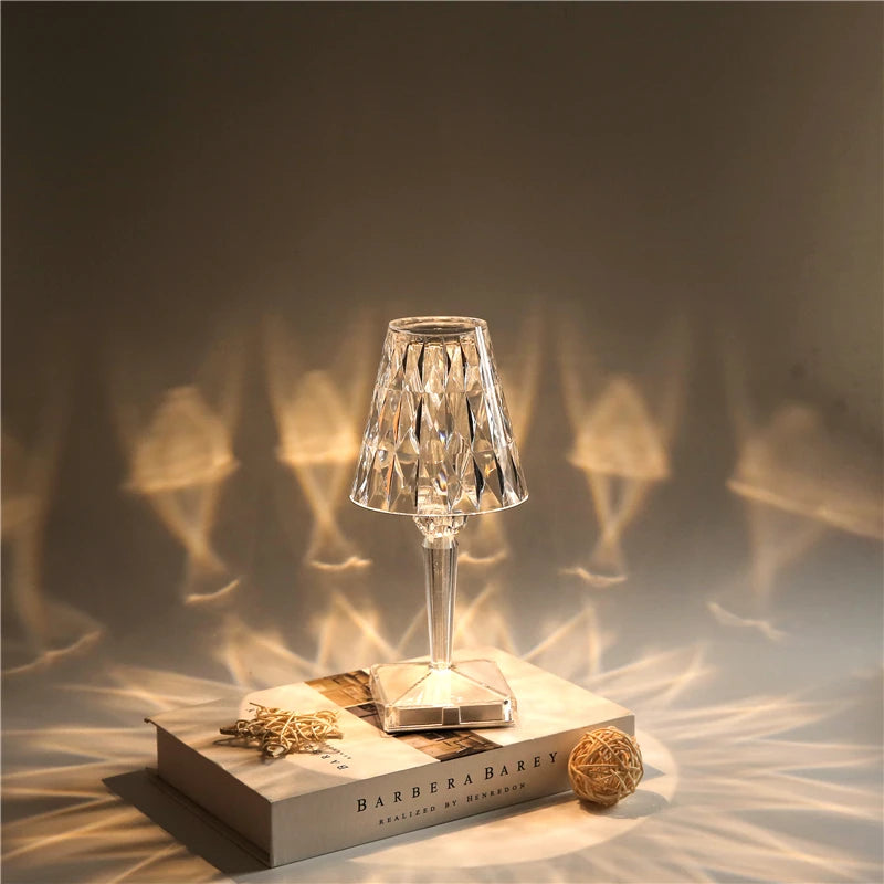 lampe table moderne rechargeable usb led transparente facette géométrique contemporain veilleuse chambre coucher