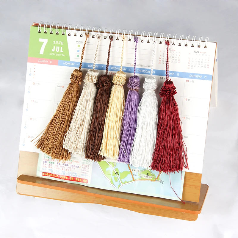 pompons décoratifs tissés opaques traditionnels couleur beige doré rouge blanc cassé violet rideaux vêtements
