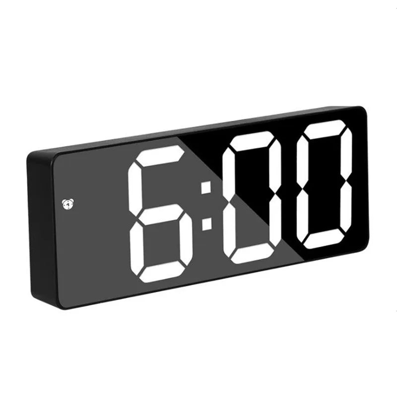 horloge numérique moderne rectangulaire noir blanc vert luminoise led snooze mode nuit