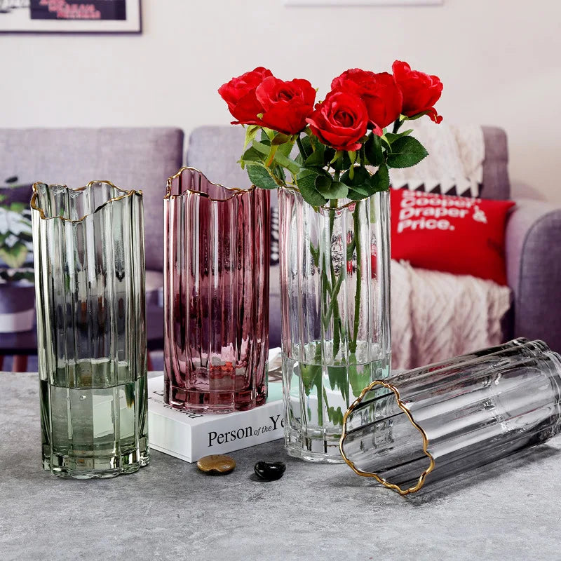 vase verre transparent moderne rayures horizontales couleurs vert gris rose rouge dorés fleurs artificielles