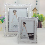 Cadre photo décoratif blanc avec motif perle imitation pour mariage