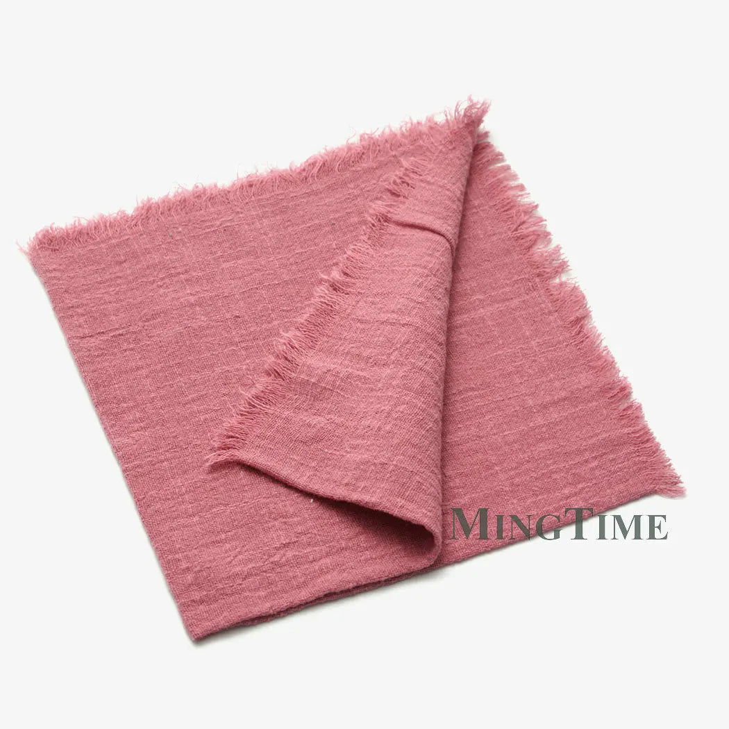 serviette table moderne gris rose pâle franges bord texture rugueuse opacité rustique