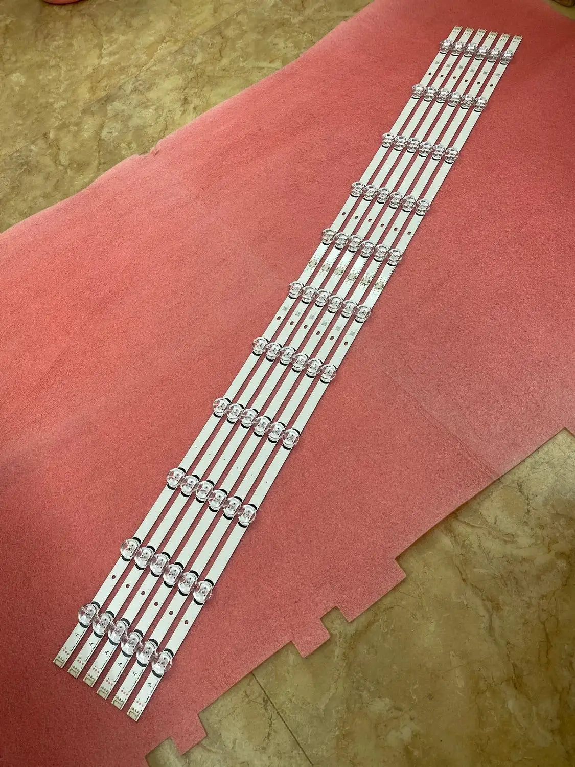 bandes led blanc modernes fixations connecteurs aluminium éclairage tv personnalisables qualité professionnelle