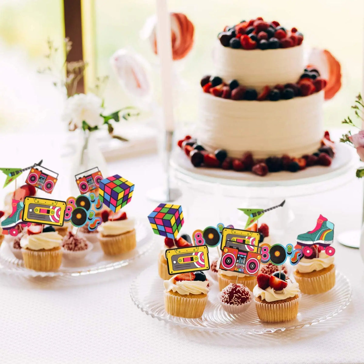 décorations cupcakes années 80 90 rubik cube guitare patins cassette téléviseur cœur vintage