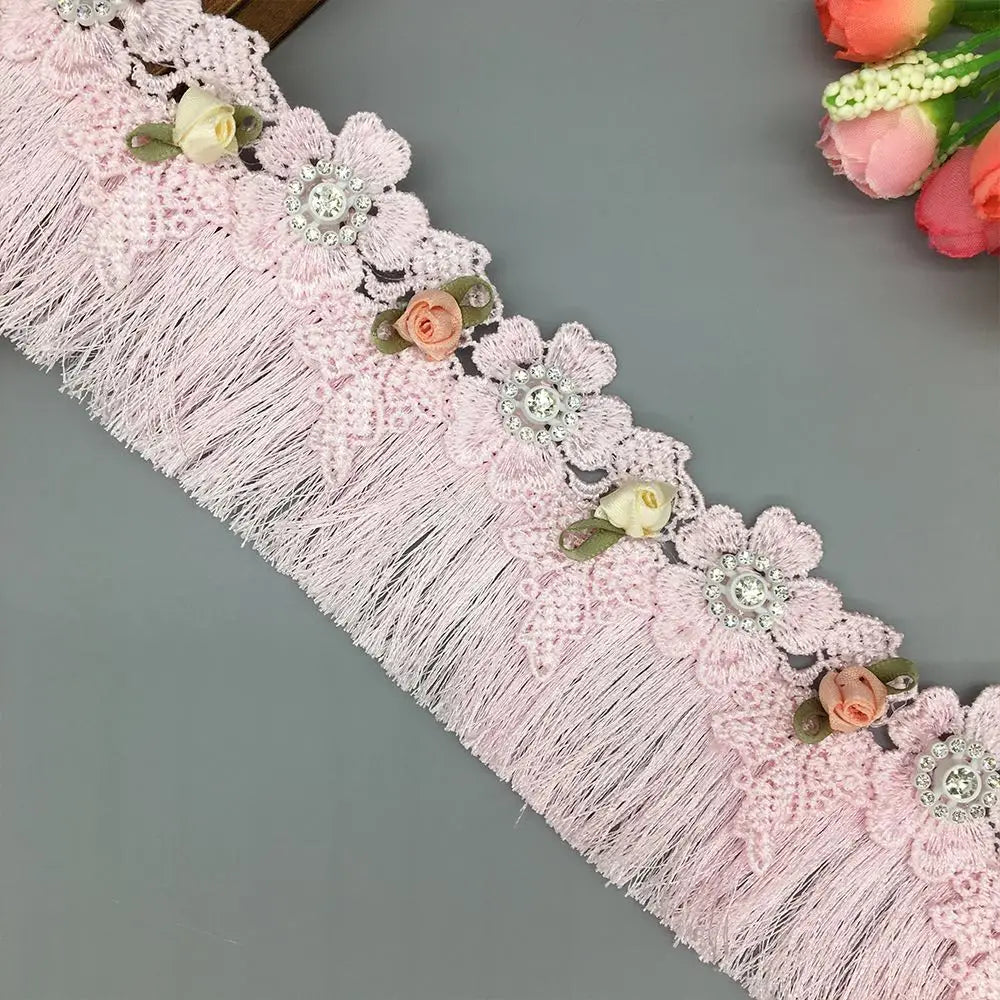 ruban dentelé franges fleurs artificielles noir blanc rose pâle vintage romantique mariage