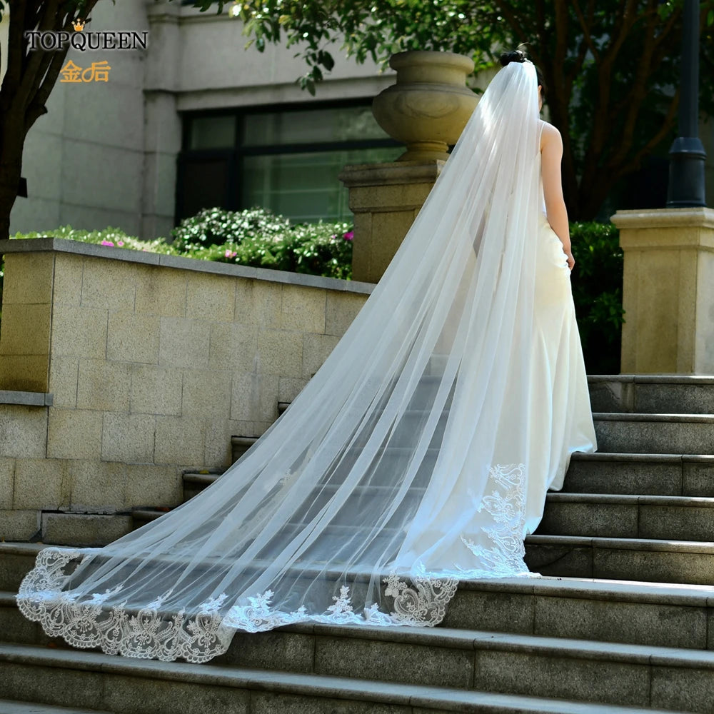 voile mariée blanc broderie florale dentelle cathédrale soirée classique