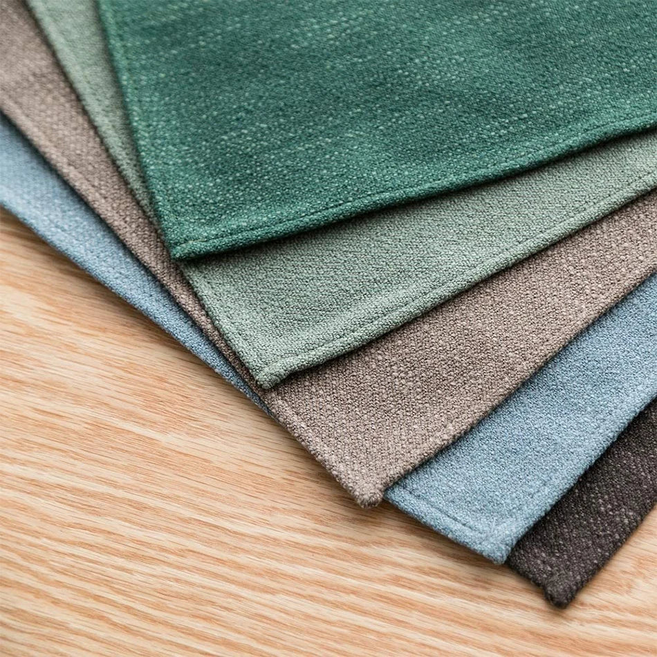 serviettes table modernes vert beige gris tissage respectueuses environnement 30x45cm assiette cuillère couteau verre