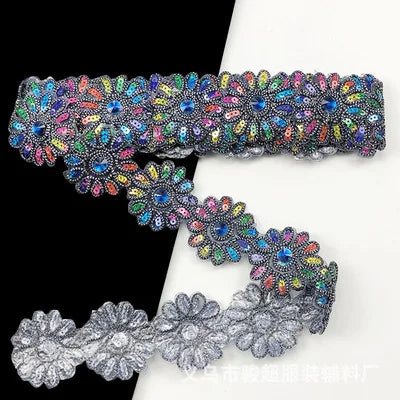 ruban décoratif fleurs strass brodé polyester rose bleu orange jaune marron opacité 6cm large