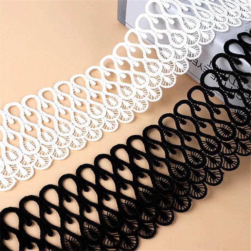ruban dentelle motif floral largeur 6cm blanc noir mariage décoration classique erotique festive erotique