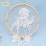anneau mariage boîte dentelle fleurs blanc présentoir bijoux classique or blanc emballage