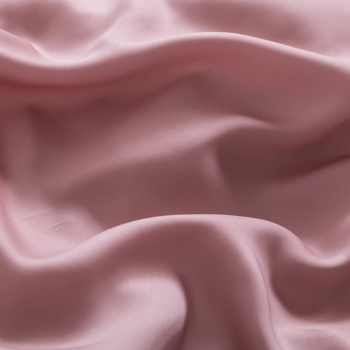 ensemble literie soie rose poudré drap housse taies oreillers minimaliste moderne élégant doux respirant