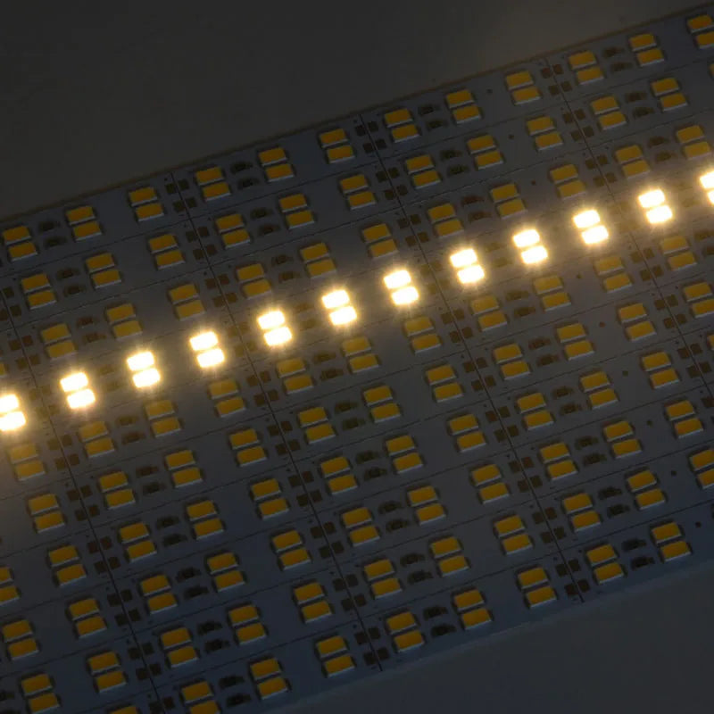 ruban led blanc mat éclairage intérieur moderne connecteurs électriques tension continue douze volts