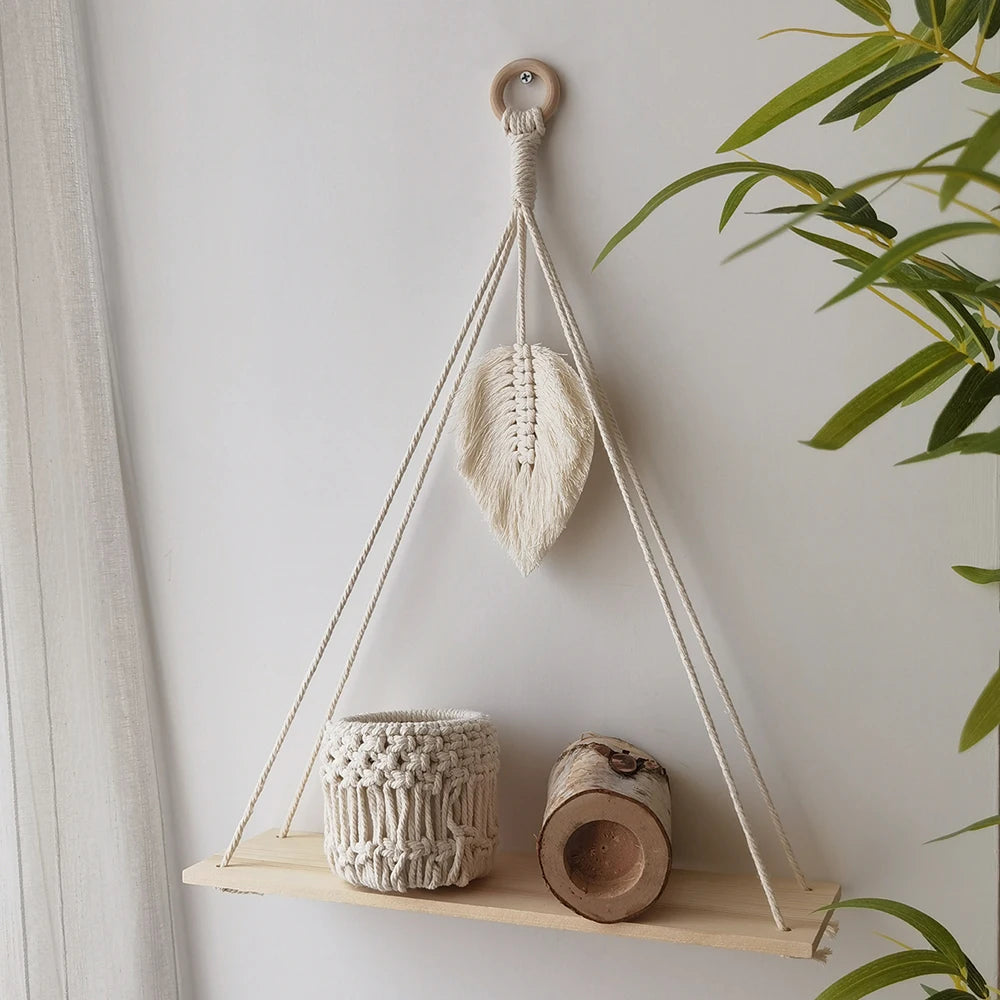 étagère murale suspendue macramé bois bois franges décoration boho chambre salon