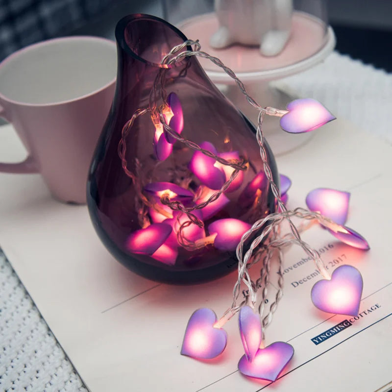 guirlande lumineuse cœur violet rose blanc moderne décoration intérieure saint valentin chambre féerique led