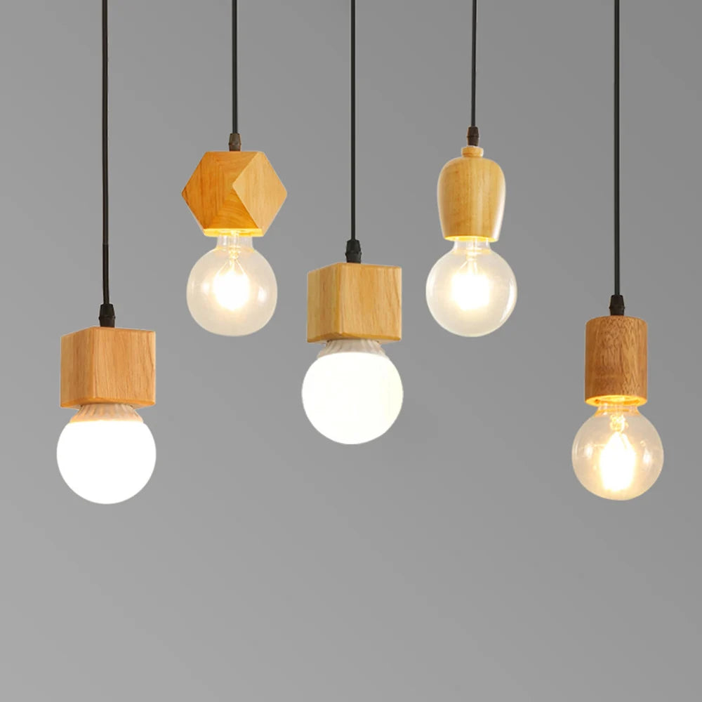 suspension lumineuse bois naturel blanc moderne rustique globe transparent câble noir chambre salon étude