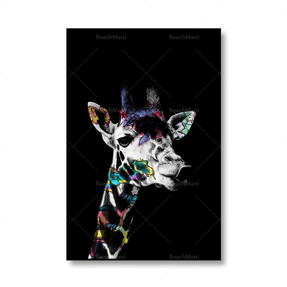 Une girafe colorée et élégante sur un fond noir.