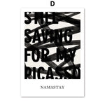 Affiche minimaliste en noir et blanc avec des lettres stylisées composant le slogan "Still sawing for my ricardo".