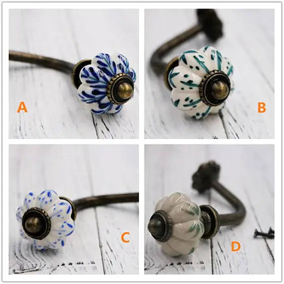 porte manteau vintage crochets fleur stylisée blanc bleu doréversible fixer vis