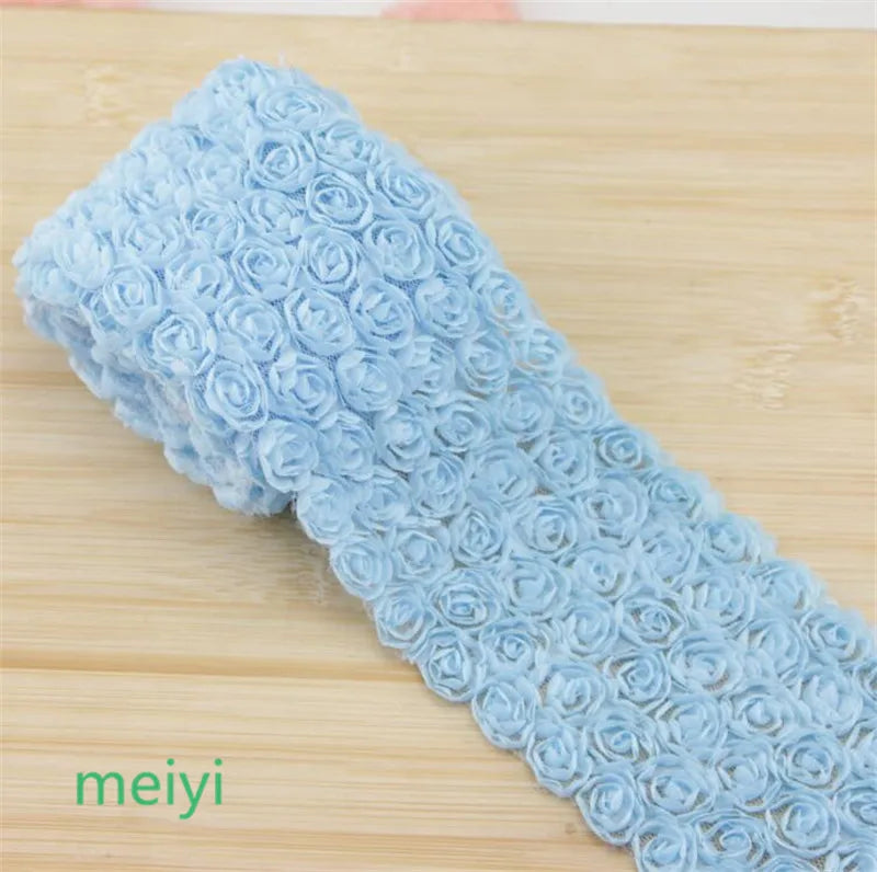 ruban decoratif dentelle roses relief largeur 9cm mariage decoration romantique couleur rose violet beige