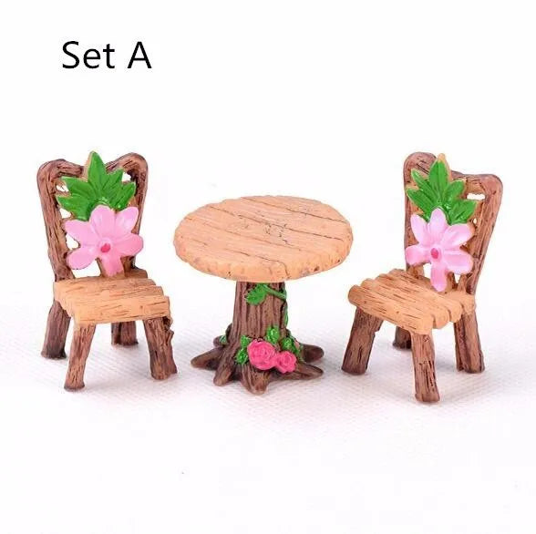 miniatures meubles rustiques table chaise figurines amour fleurs imitation bois texturé decoration chambre enfants